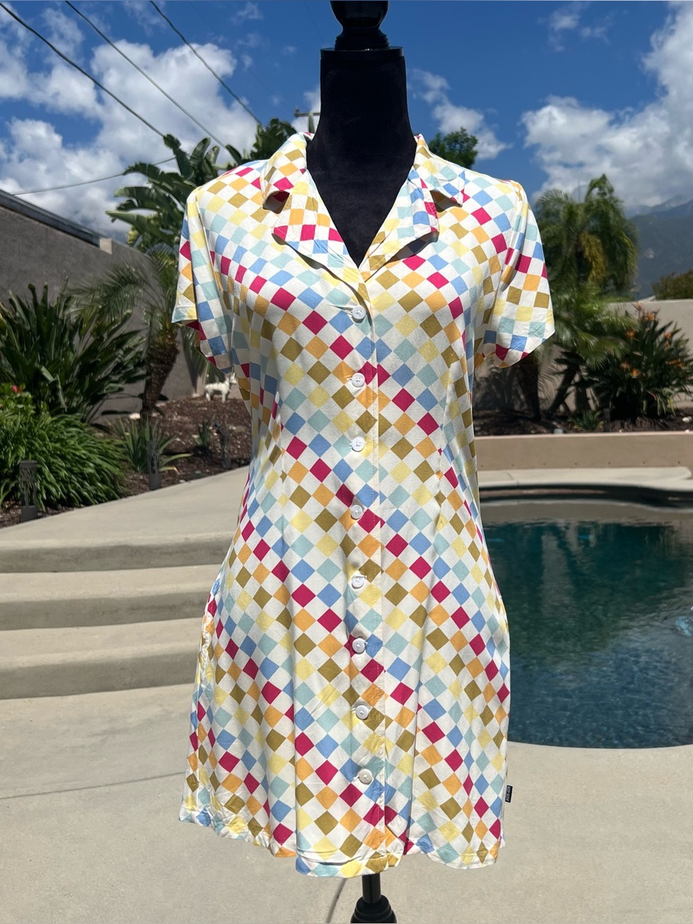 Body Glove Multicolor Diamond-Print Button Front Dress